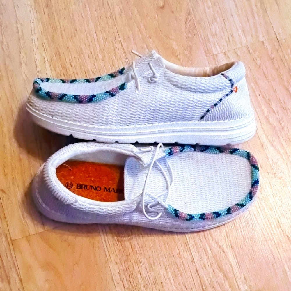 New.  8.5        One-of-a-kind - Picture 3 of 6